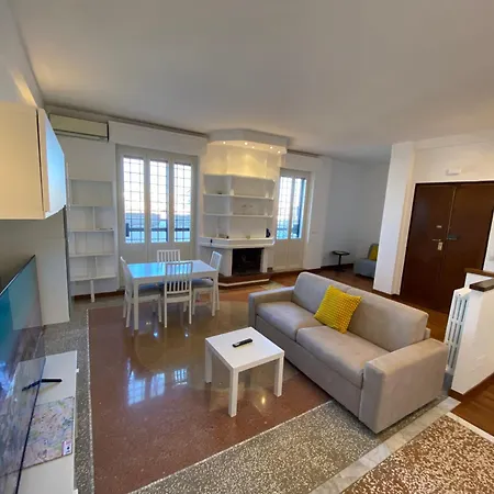 The 7th Apartamento *